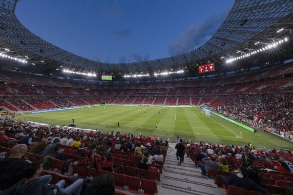 diváci na zápase Superpohára 2020