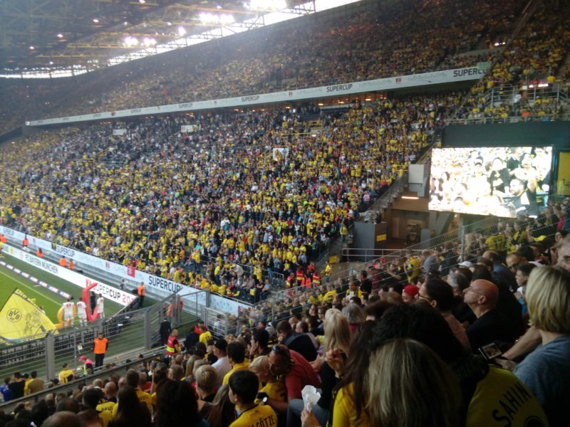 www.futbalovysen.sk