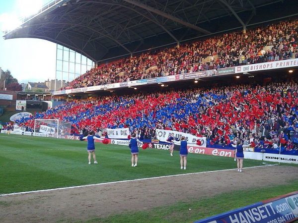 futbalovy-zajazd-na-crystal-palace-selhurst-park-divaci